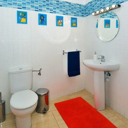 Avenida Apartment *
